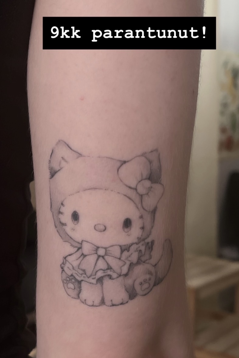 9kk parantunut hello kitty